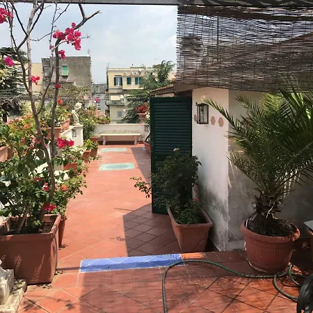 Duomo Terrace Apartament Neapol