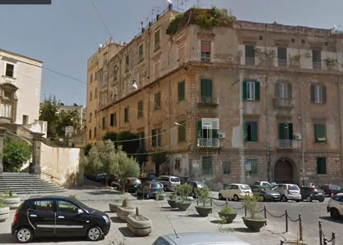 Duomo Terrace アパート *